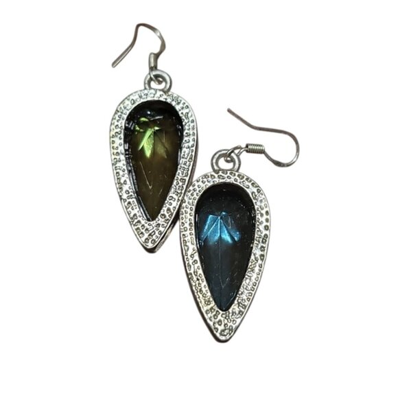 Handmade Oddz Tear Drop Glass Faceted Earrings 12 - Picture 2 of 3